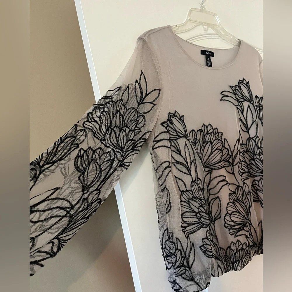 Alfani Taupe Rayon Blend Embroidery Floral Sheer Sleeve women’s size medium - Picture 7 of 14